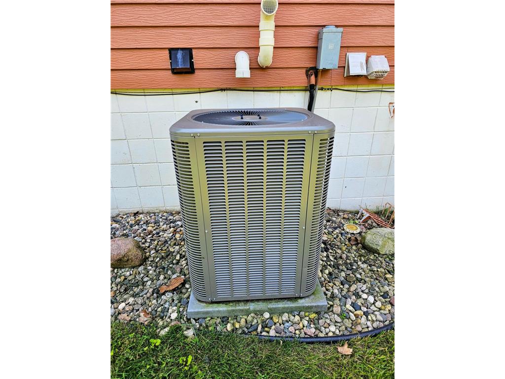 402 E 2nd Street N Truman MN 56088 6790179 image51