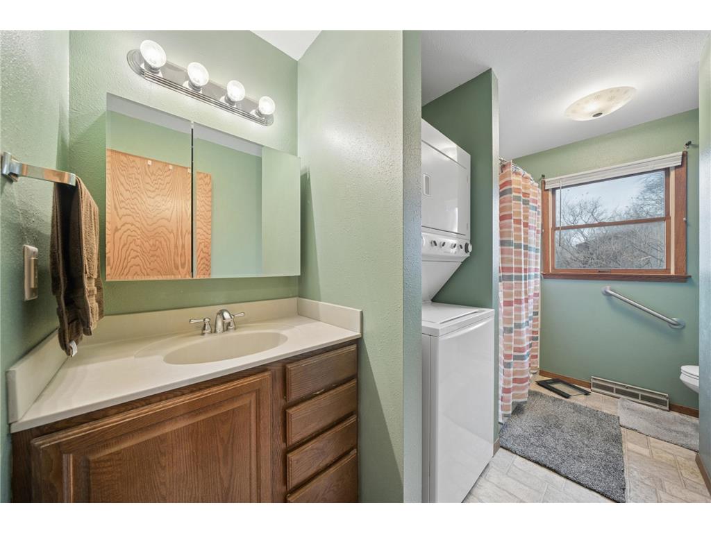 402 E 2nd Street N Truman MN 56088 7052006 image12