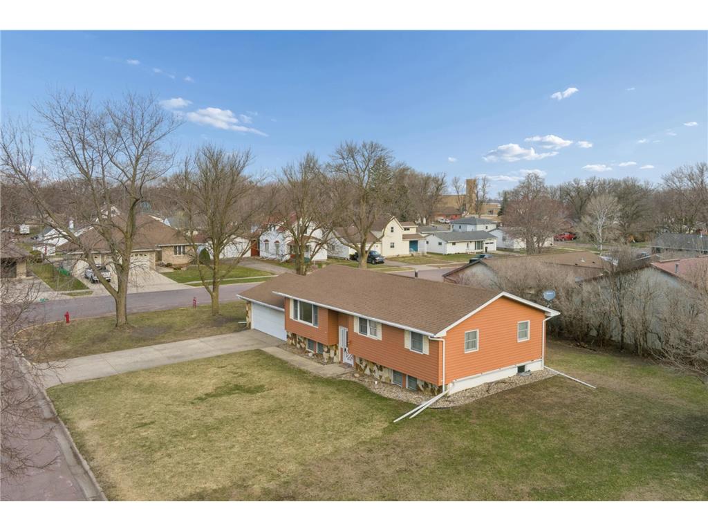 402 E 2nd Street N Truman MN 56088 7052006 image22