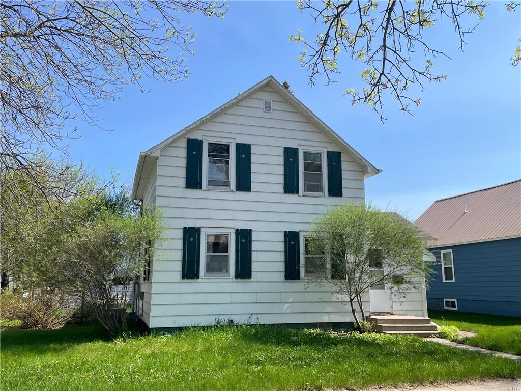 402 E 9th Street Morris MN 56267 6330587 image1