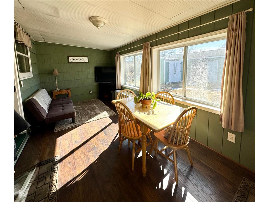 402 E Walnut Street Redwood Falls MN 56283 7025217 image4