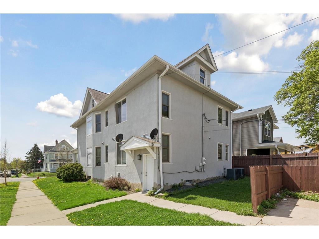 402 Hope Street Saint Paul MN 55106 7069580 image119