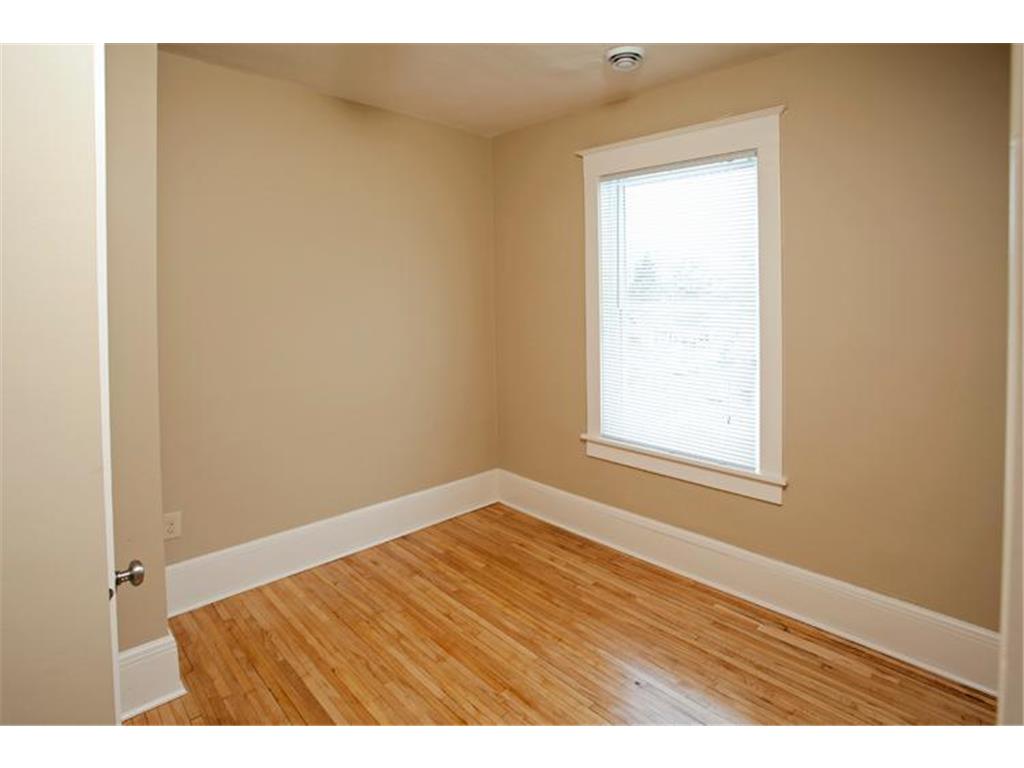 402 Hope Street Saint Paul MN 55106 7069580 image131