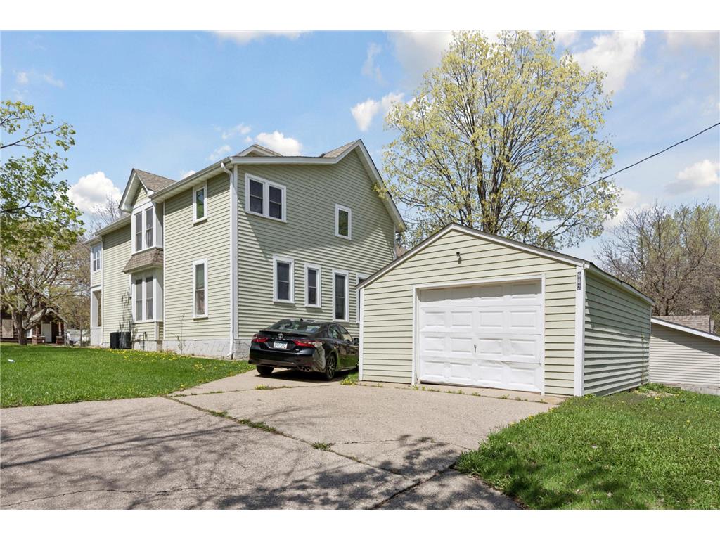 402 Hope Street Saint Paul MN 55106 7069580 image144