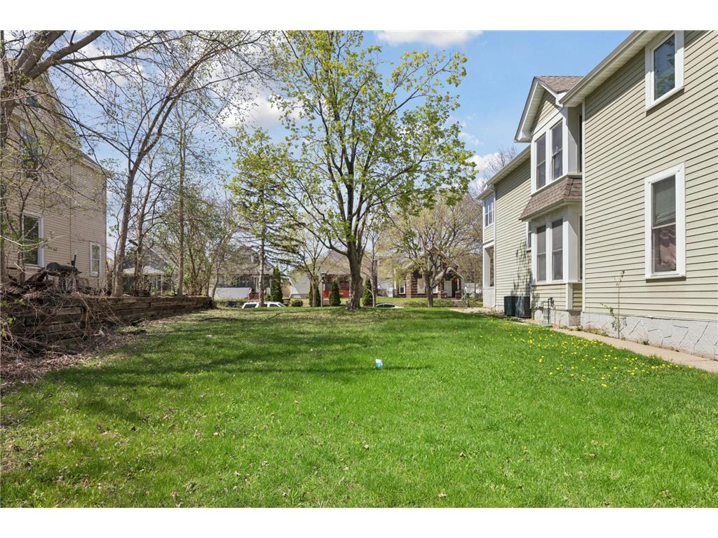 402 Hope Street Saint Paul MN 55106 7069580 image145