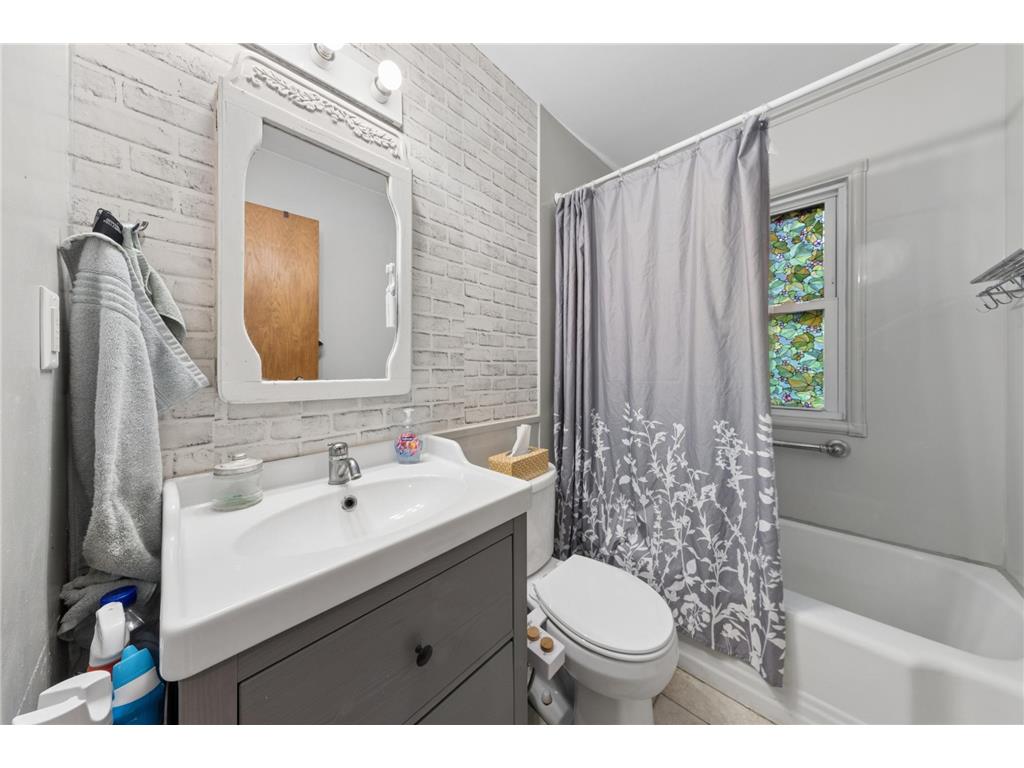 402 Jefferson Avenue S Edina MN 55343 7046346 image13