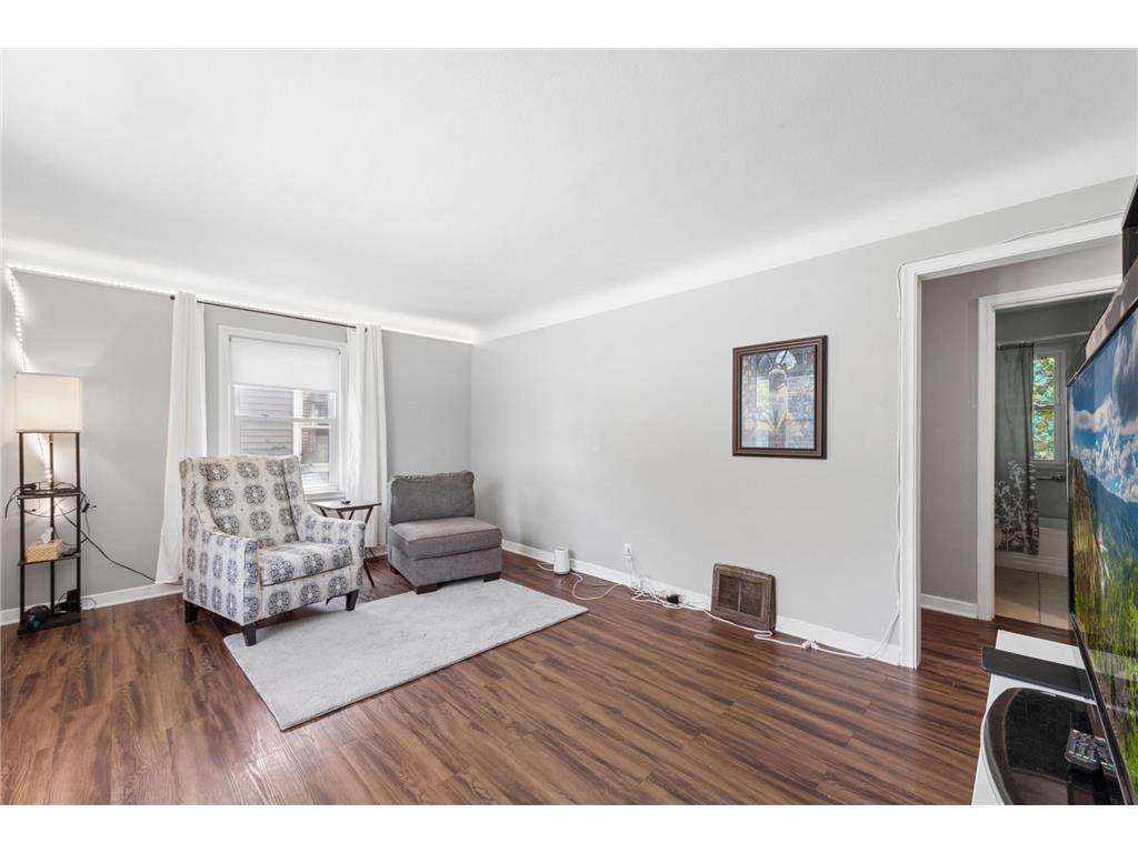 402 Jefferson Avenue S Edina MN 55343 7046346 image2