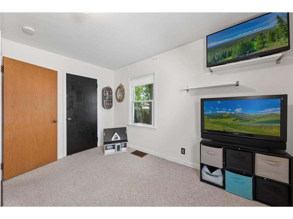 402 Jefferson Avenue S Edina MN 55343 7046346 image8