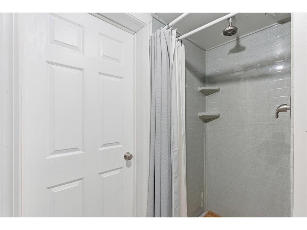 402 N Oak Street Lake City MN 55041 7017804 image26