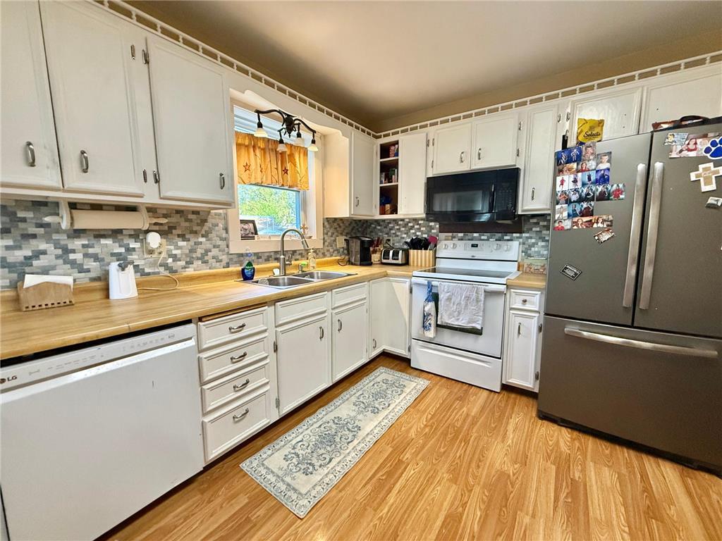 402 Saint Paul Avenue S Thief River Falls MN 56701 7079197 image17