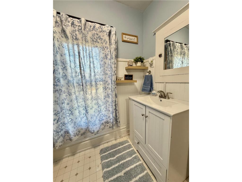 402 Saint Paul Avenue S Thief River Falls MN 56701 7079197 image24