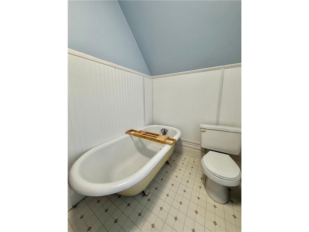 402 Saint Paul Avenue S Thief River Falls MN 56701 7079197 image25