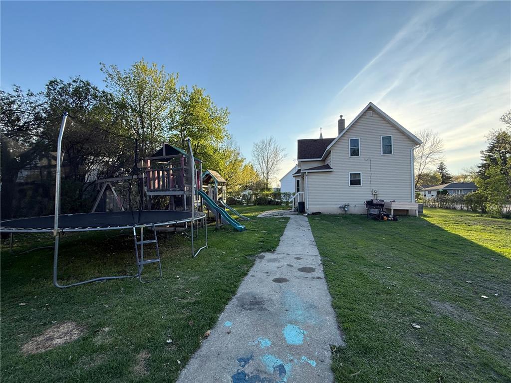 402 Saint Paul Avenue S Thief River Falls MN 56701 7079197 image38