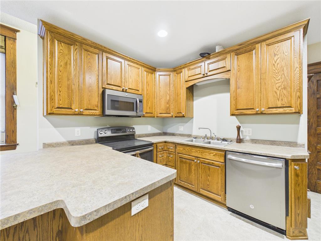 402 Second Street SE Melrose MN 56352 7068886 image5