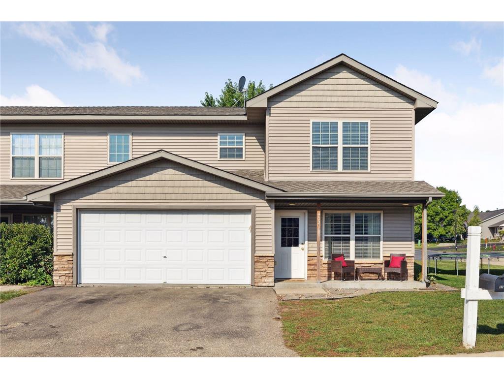 402 Sierra Place Roberts WI 54023 6424793 image1