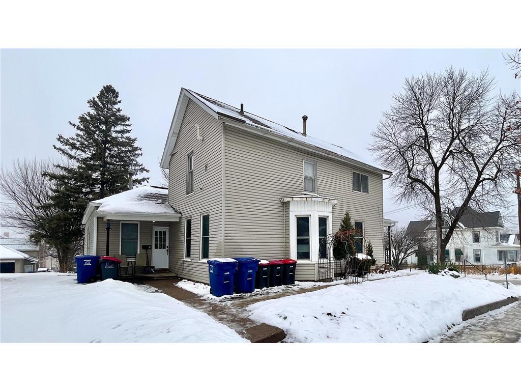 402 W 7th Street Red Wing MN 55066 7002412 image1