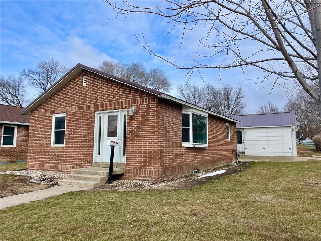 402 W Van Dusen Street Springfield MN 56087 6493841 image1