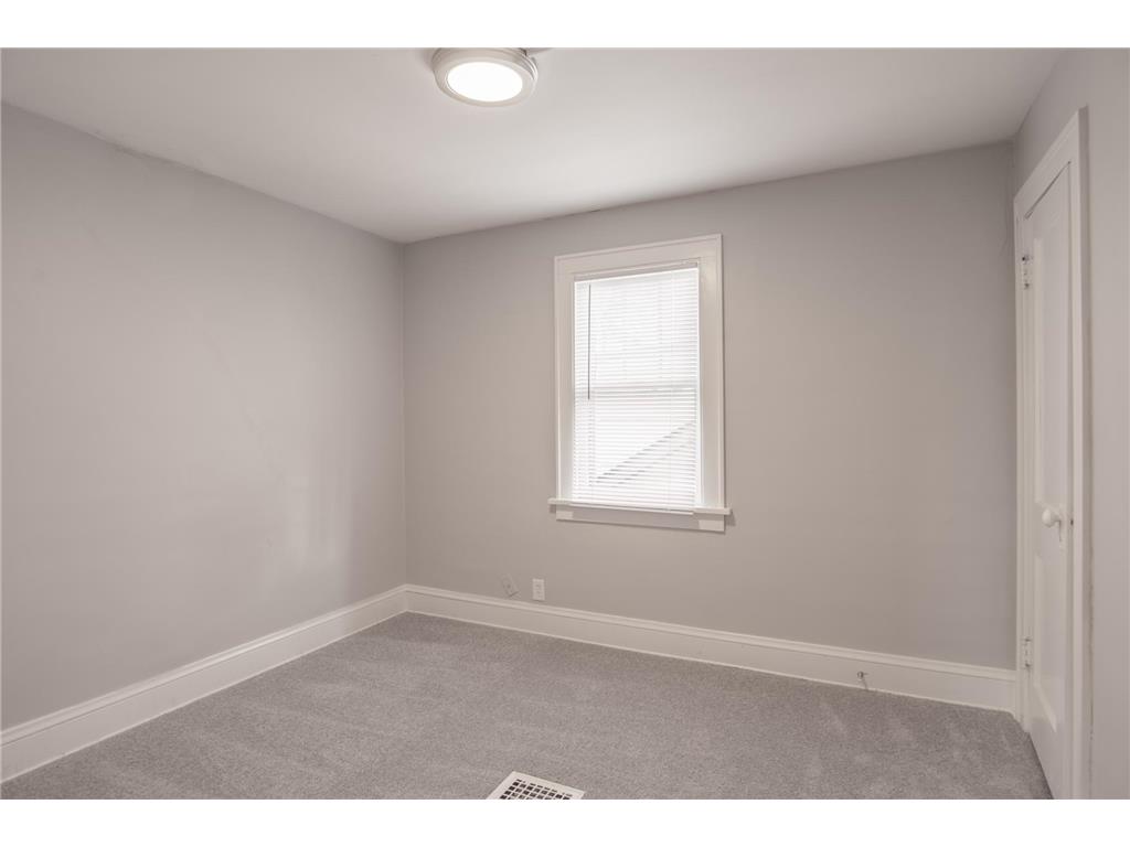 4020 Emerson Avenue N Minneapolis MN 55412 7011660 image16