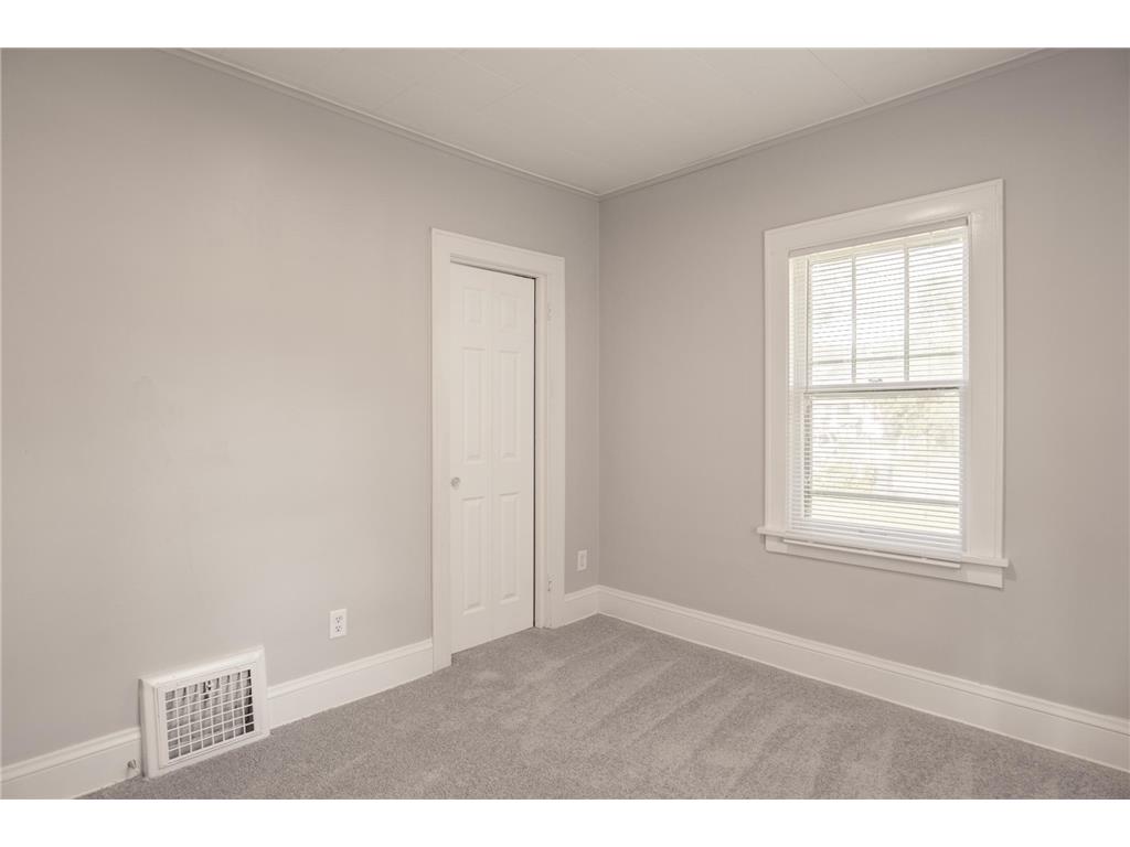 4020 Emerson Avenue N Minneapolis MN 55412 7011660 image19