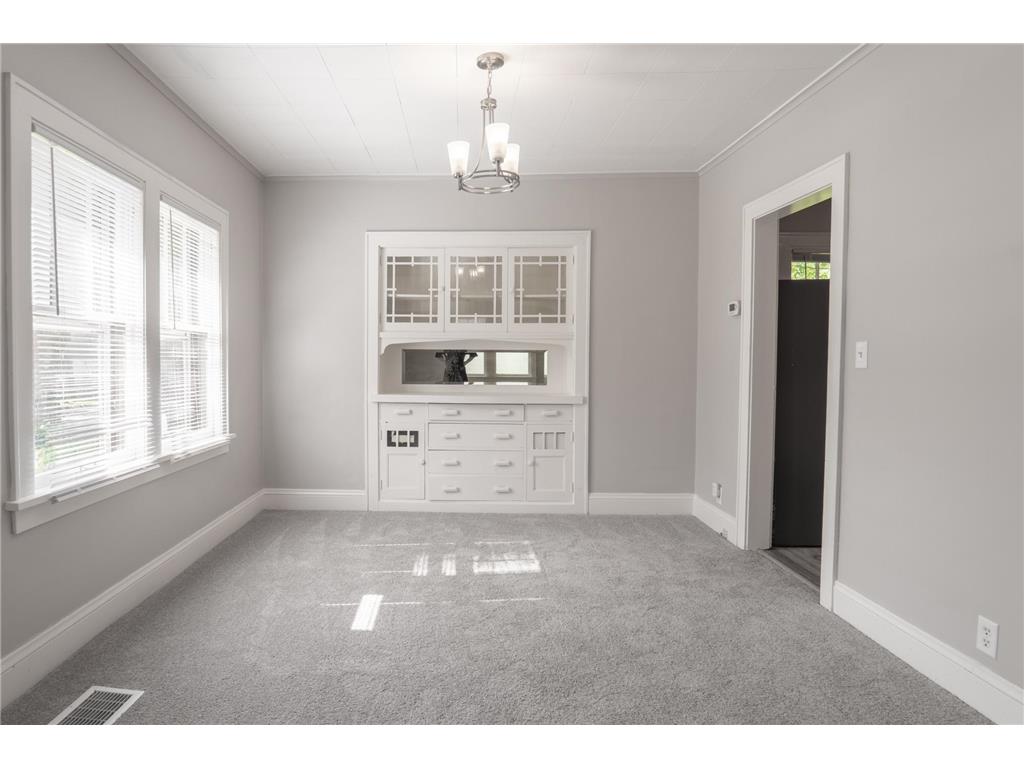 4020 Emerson Avenue N Minneapolis MN 55412 7011660 image8