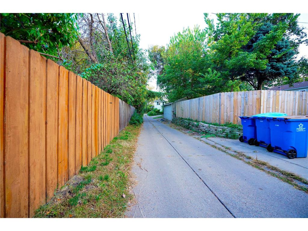 4020 Lake Road Avenue Robbinsdale MN 55422 6803784 image10