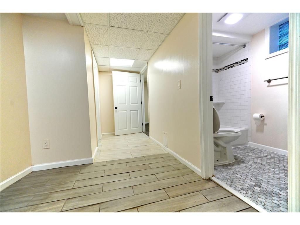 4020 Lake Road Avenue Robbinsdale MN 55422 6803784 image15