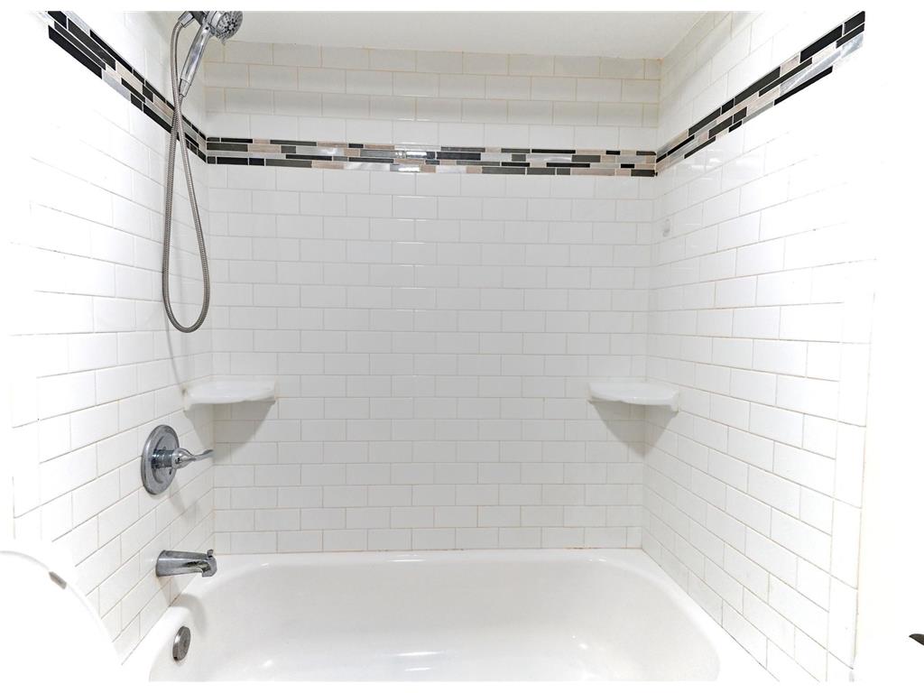 4020 Lake Road Avenue Robbinsdale MN 55422 6803784 image16