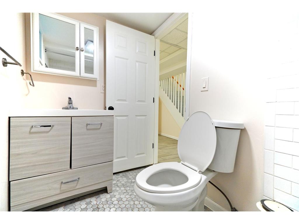 4020 Lake Road Avenue Robbinsdale MN 55422 6803784 image18