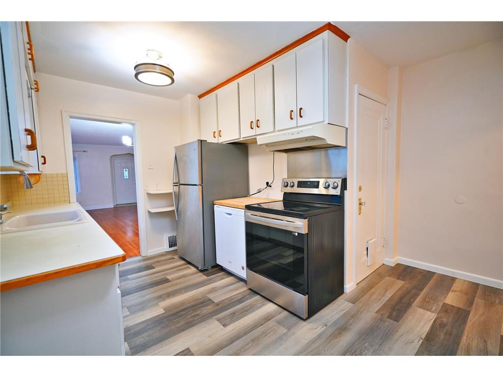 4020 Lake Road Avenue Robbinsdale MN 55422 6803784 image27