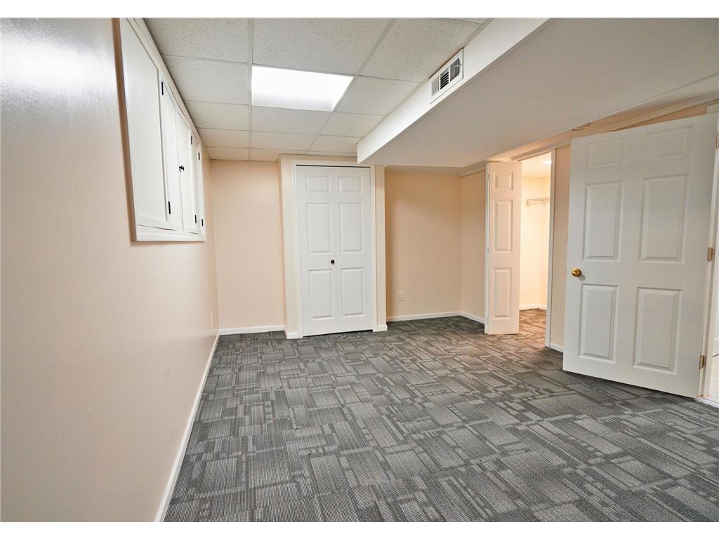 4020 Lake Road Avenue Robbinsdale MN 55422 6803784 image3