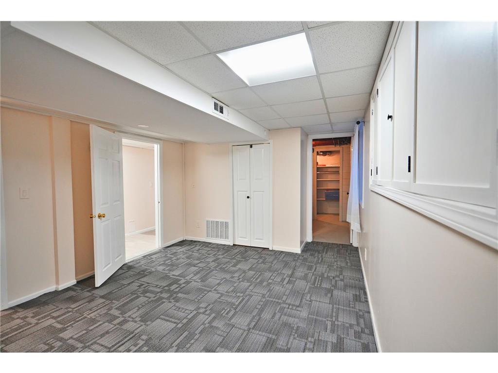 4020 Lake Road Avenue Robbinsdale MN 55422 6803784 image5