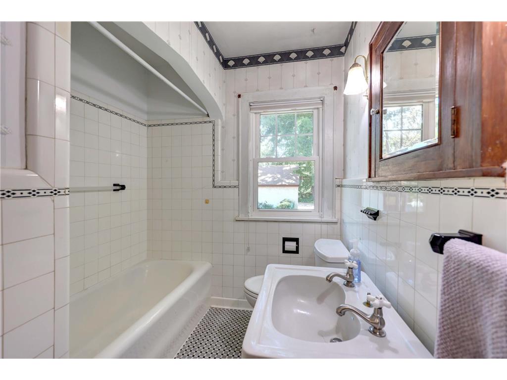 4020 Washburn Avenue N Minneapolis MN 55412 7082729 image21