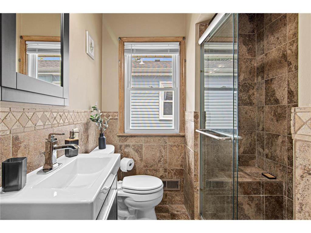 4021 Bloomington Avenue Minneapolis MN 55407 7096600 image12