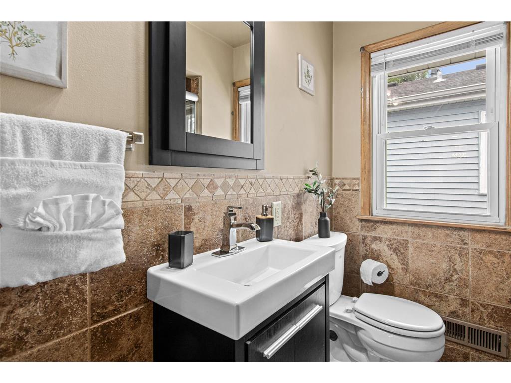4021 Bloomington Avenue Minneapolis MN 55407 7096600 image13