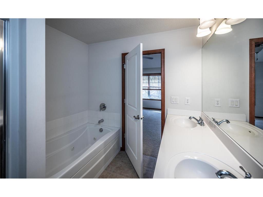 4022 Cedar Grove Lane Eagan MN 55122 7034244 image26