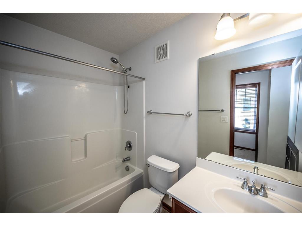4022 Cedar Grove Lane Eagan MN 55122 7034244 image27