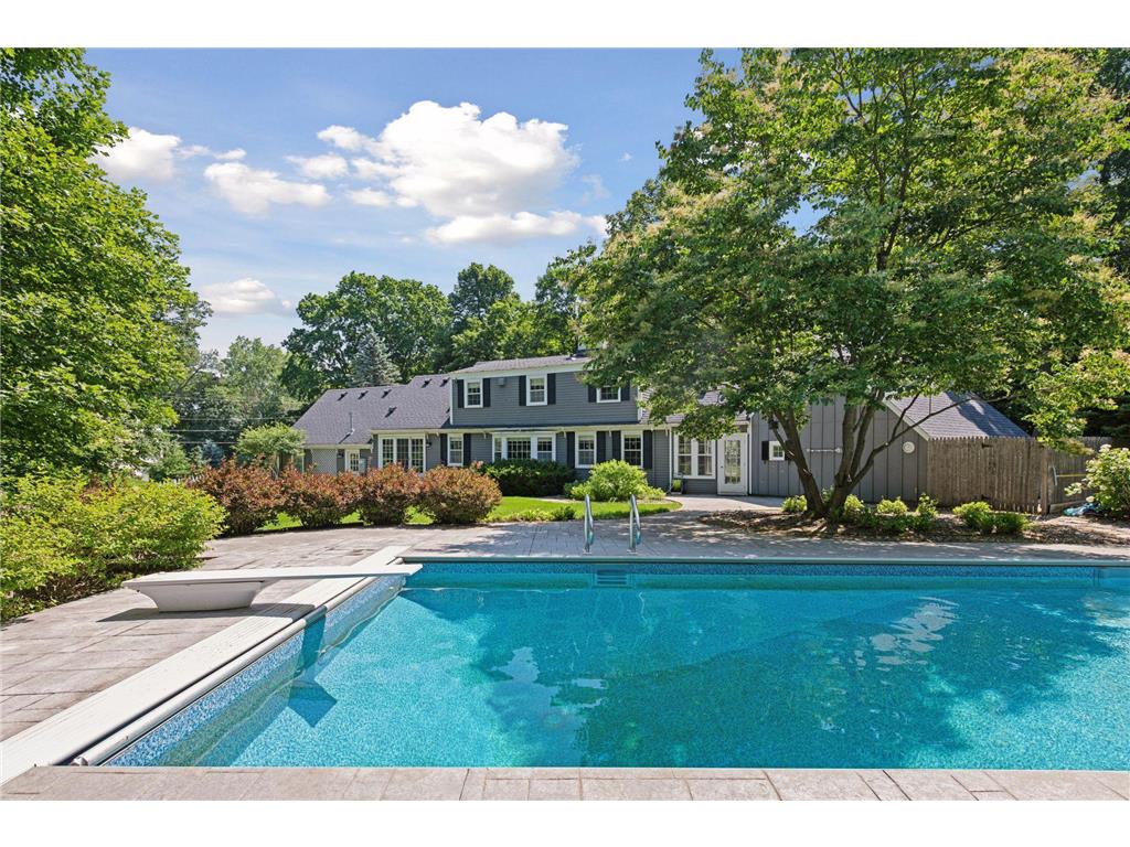 4022 Hillcrest Road Deephaven MN 55391 6737083 image1