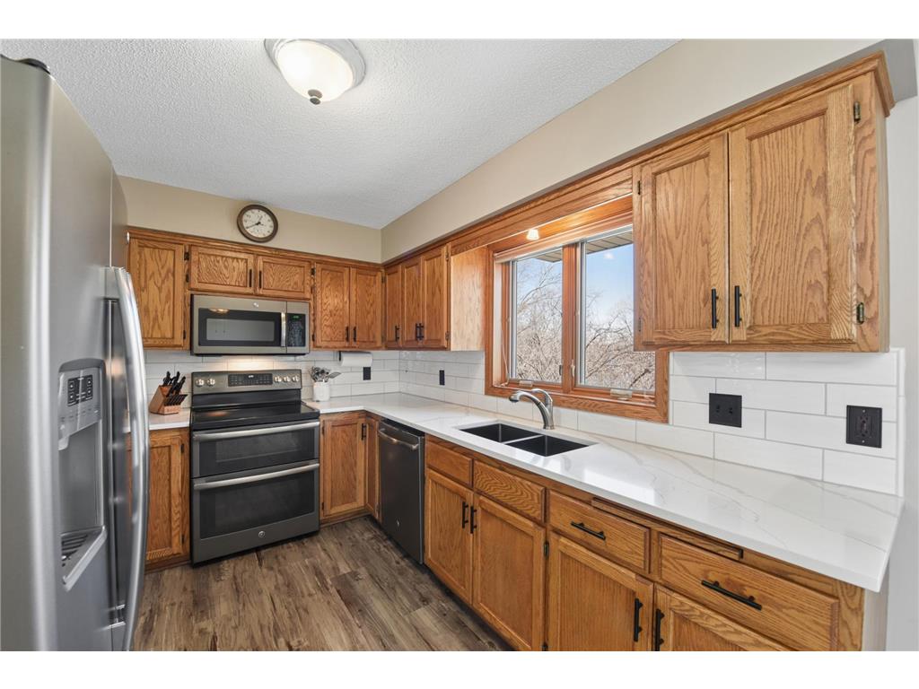 4023 Hadley Avenue N Oakdale MN 55128 7047504 image11