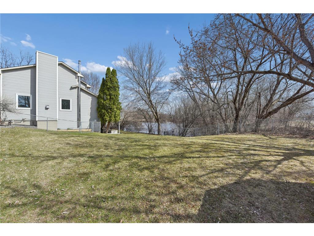 4023 Hadley Avenue N Oakdale MN 55128 7047504 image33