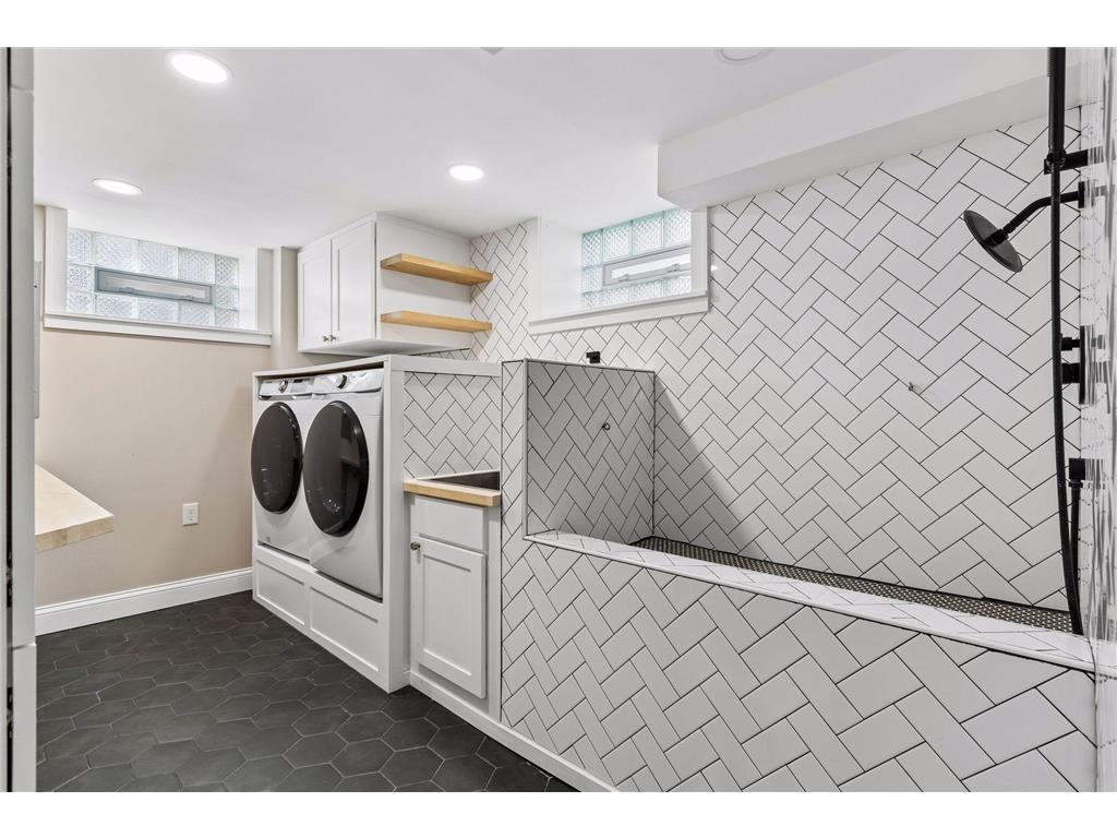 4024 Columbus Avenue Minneapolis MN 55407 7061968 image21