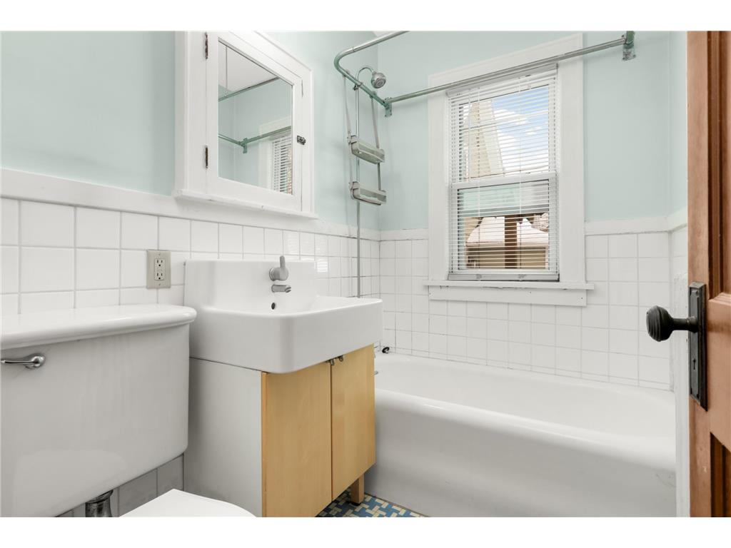 4025 42nd Avenue S Minneapolis MN 55406 6784103 image23