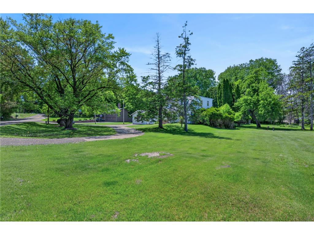 4025 Clover Avenue Vadnais Heights MN 55127 7060982 image21