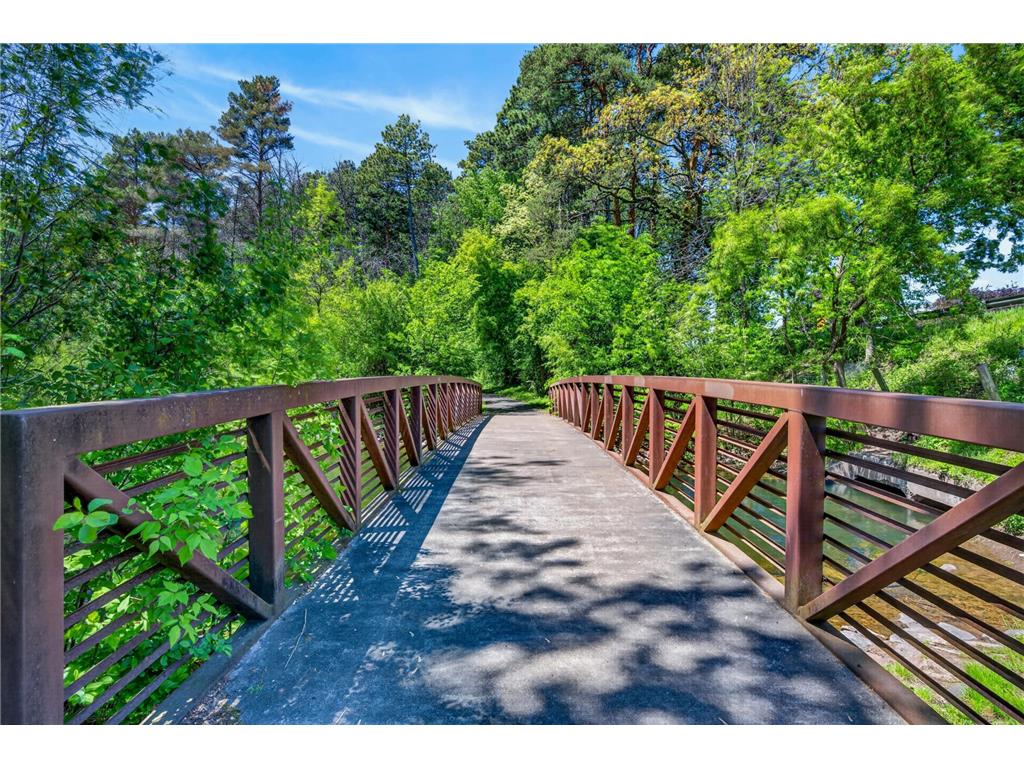 4025 Clover Avenue Vadnais Heights MN 55127 7060982 image31