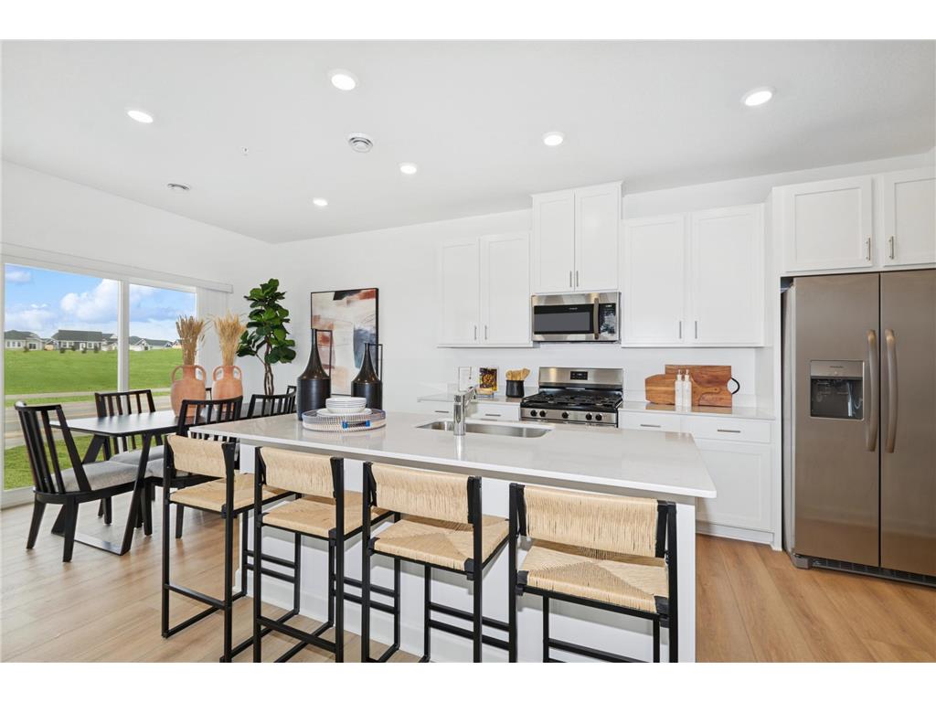 4026 Hayward Avenue N Oakdale MN 55128 7073390 image2