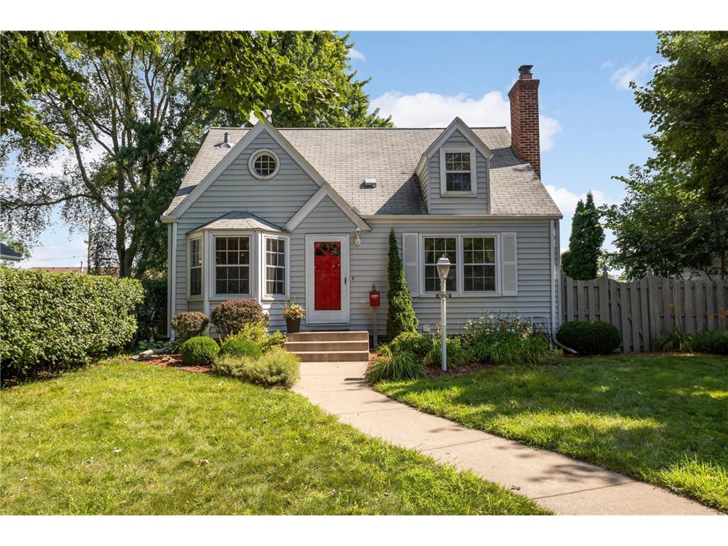 4026 Hubbard Avenue N Robbinsdale MN 55422 6763705 image1