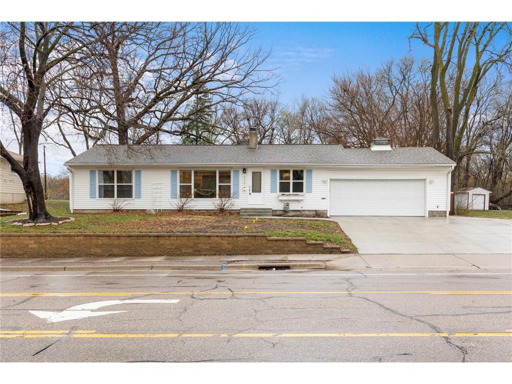 4027 Douglas Drive N Crystal MN 55422 6514632 image1