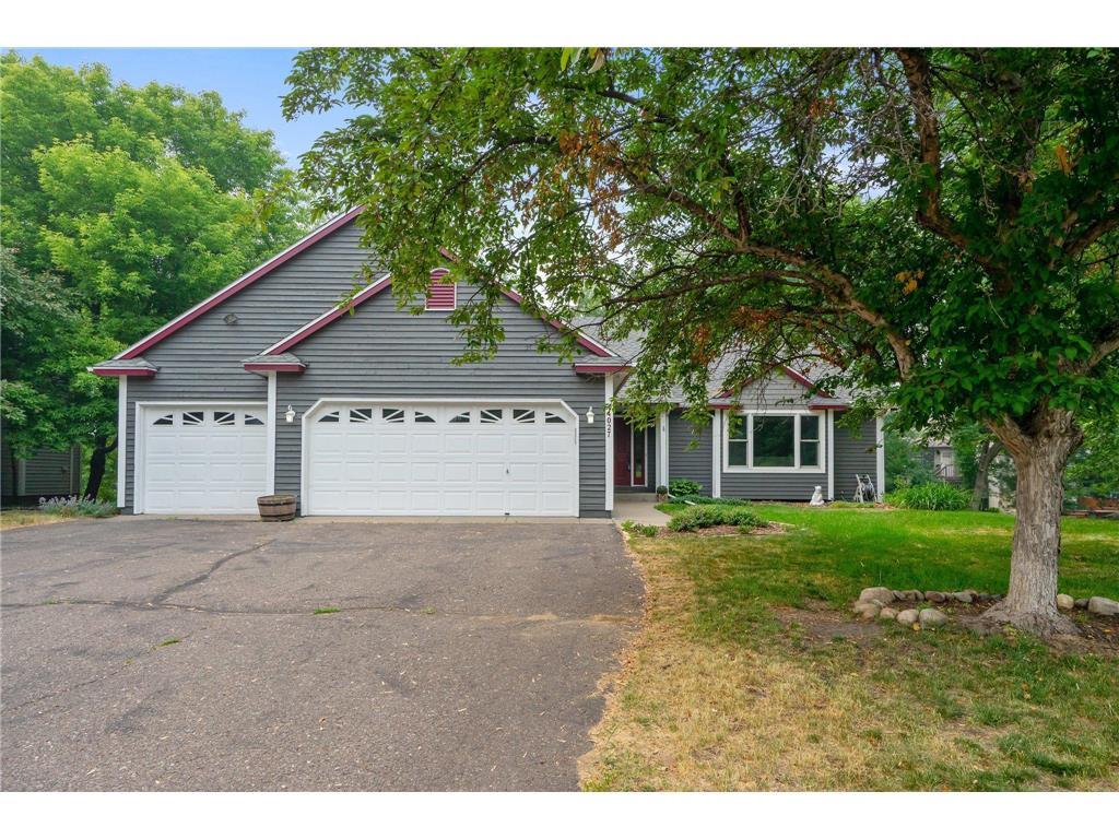 4027 White Bear Parkway, White Bear Twp, MN, 55110 | MLS: 6386573