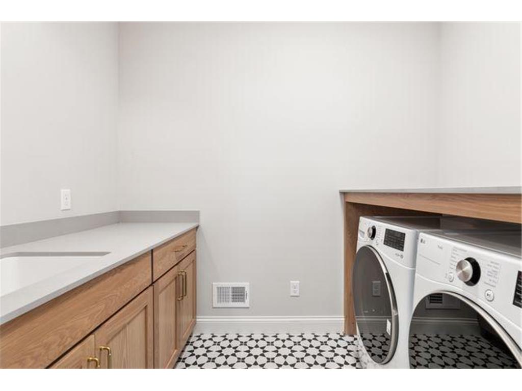 4029 Arbor Drive Woodbury MN 55129 6822166 image25