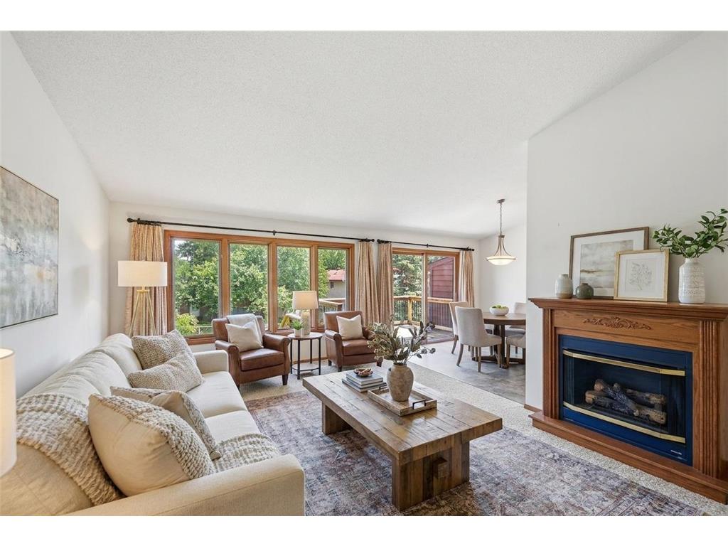 4029 Silver Lake Rd NE Saint Anthony MN 55421 7115062 image1