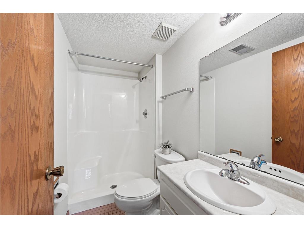 4029 Silver Lake Rd NE Saint Anthony MN 55421 7115062 image23